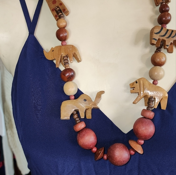 VINTAGE Rare 80s Boho Safari Wooden Animal Chunky Necklace - Picture 5 of 13